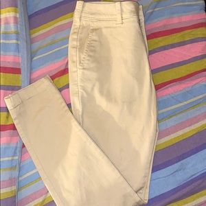 Hollister khaki Chino style young man pants 28X30